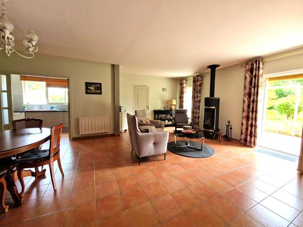 Basse Goulaine, Maison 124m² + hangar 120m² sur terrain 1000m²²