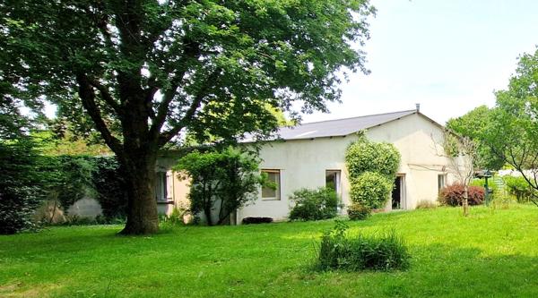 Basse Goulaine, Maison 124m² + hangar 120m² sur terrain 1000m²²