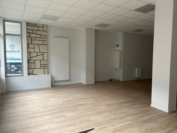 Bureaux à louer centre ville Saint Nazaire local rénové lumineux 150 m2