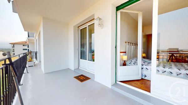 Appartement F4 à vendre  4 pièces - 101,52 m 2   CIBOURE  - 64