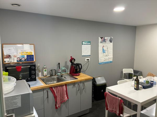 A LOUER - MADELEINE -CENTRE VILLE- BUREAUX