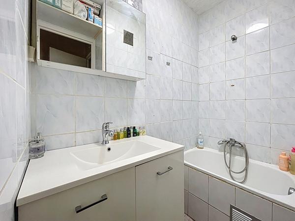 A vendre appartement T4 de 70m2 au parc sévigné 13009 Marseille