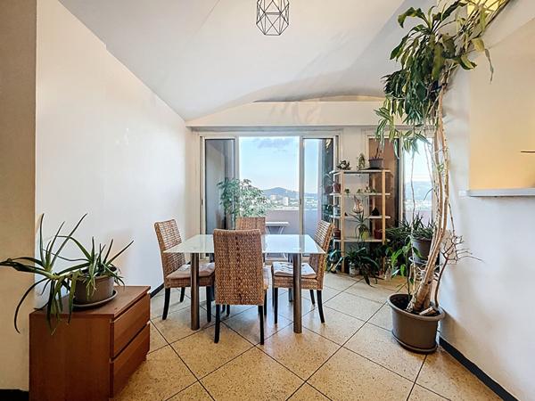 A vendre appartement T4 de 70m2 au parc sévigné 13009 Marseille
