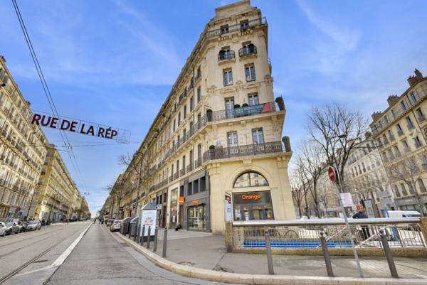 Bureaux à louer - Contrats de prestations de services - La Joliette - 13002 Marseille