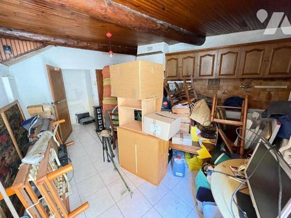 A  vendre -Corbières en Provence (04) - Alpes-de-Haute-Provence: Maison de village d'env 58,62 ...