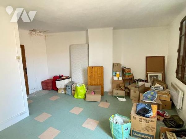 A  vendre -Corbières en Provence (04) - Alpes-de-Haute-Provence: Maison de village d'env 58,62 ...