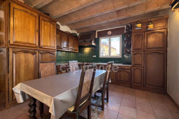 Maison 5 chambres ou 2 appartements T2/T4 + terrain à bâtir