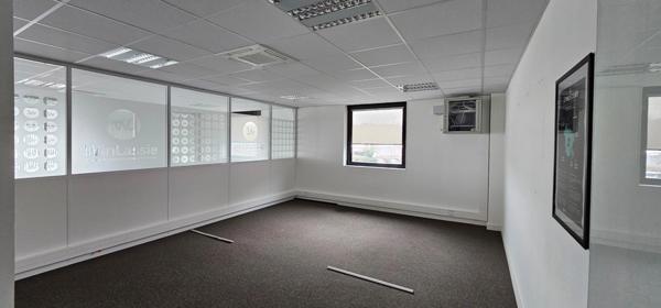 bureaux à vendre CHAPONOST (69) magnifique plateau de 160m2 dans l'immeuble LW1, face à la gare de Chaponost