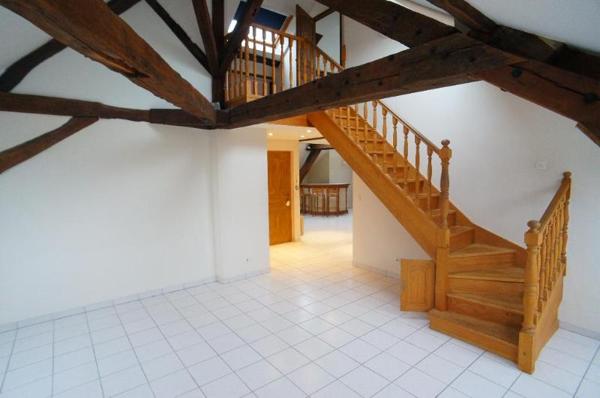 Appartement à louer 4 pièces 94.78m²