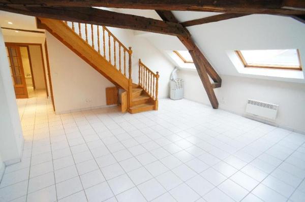 Appartement à louer 4 pièces 94.78m²