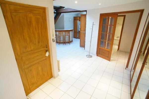 Appartement à louer 4 pièces 94.78m²