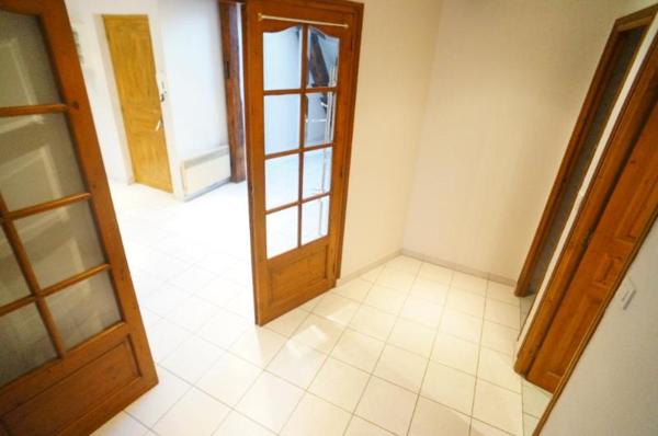 Appartement à louer 4 pièces 94.78m²