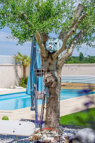 ROYAN - MAISON AVEC PISCINE, GARAGE ET APPARTEMENT INDÉPENDANT