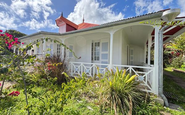 Maison à vendre    4 pièces •  Saint-Claude