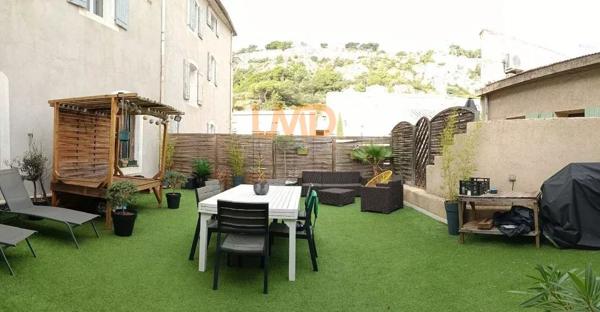 Appartement de standing vue colline St Jacques