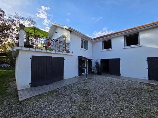 Vente Maison 11 pièces 353 m2 à Rabastens-de-Bigorre