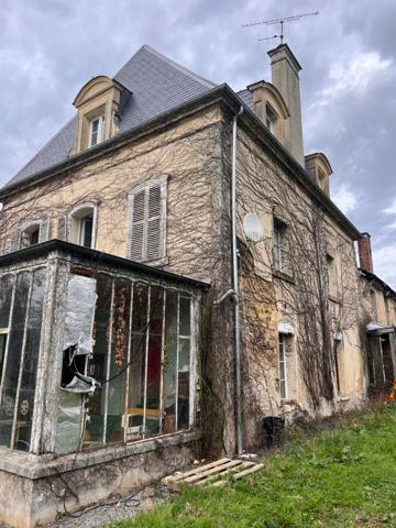 Manoir d'Exception à Le Rheu - Charme Historique et Opportunités Modernes - Une adresse prestigieuse à découvr