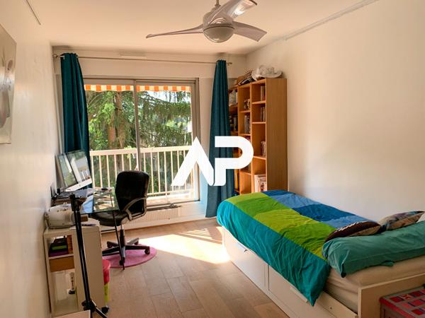 Appartement Montmorency 5 pièce(s) 100 m2 399 000 € **  - Référence  1676