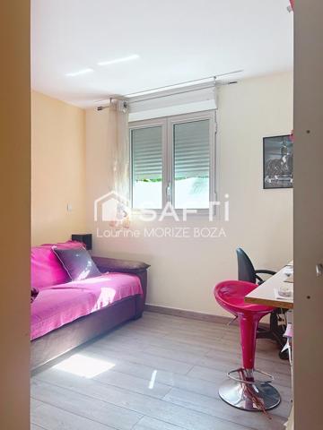 Duplex T3 dans résidence avec piscine et parking.