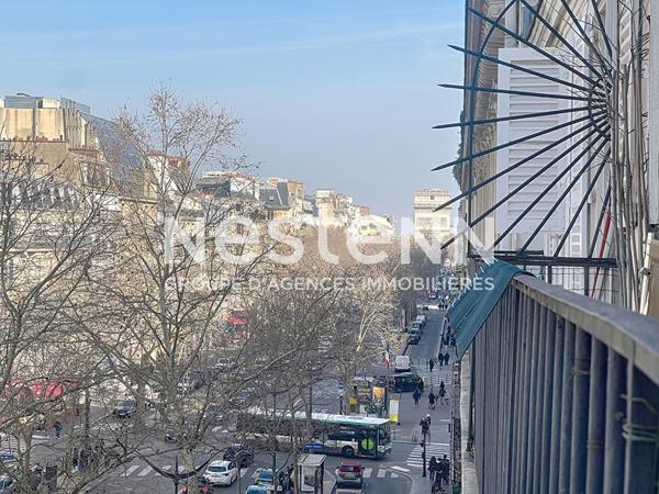 Exclusivité Nestenn - Kléber / Boissière - Studio / 2 pièces - Étage élevé - Balcon filant - Vue dégagée - Lumineux - Cave
