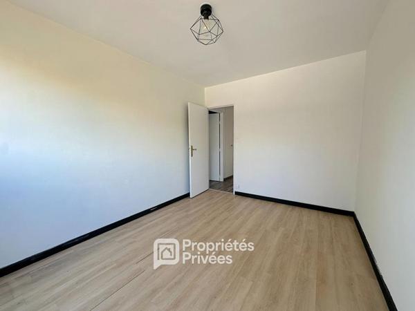 Appartement 4 pièces 79 m2 avec balcon, parking et cave
