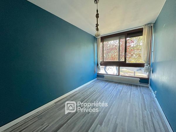 Appartement 4 pièces 79 m2 avec balcon, parking et cave