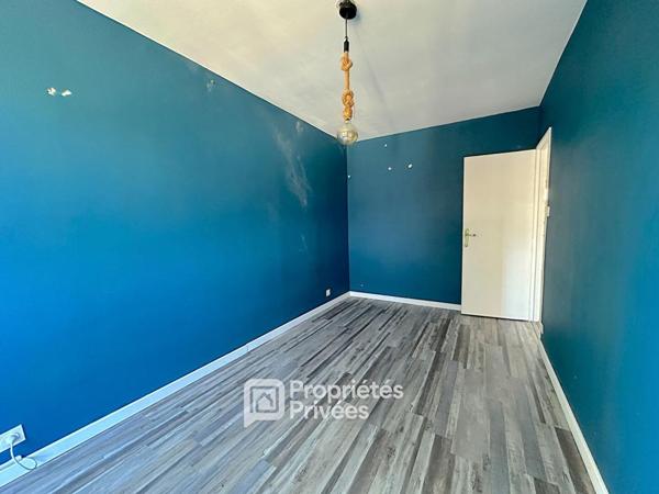 Appartement 4 pièces 79 m2 avec balcon, parking et cave