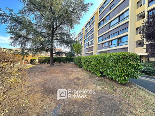 Appartement 4 pièces 79 m2 avec balcon, parking et cave