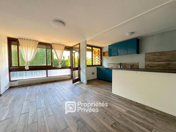 Appartement 4 pièces 79 m2 avec balcon, parking et cave