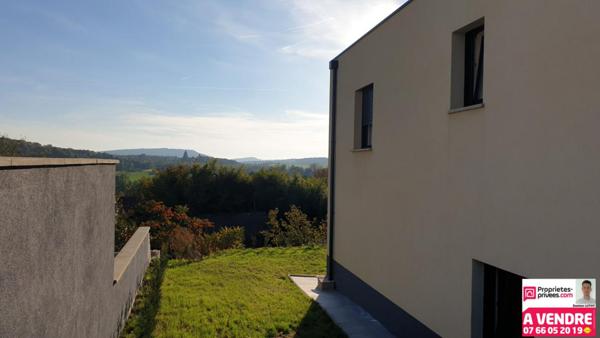 Maison 8 pièces de 213 m²