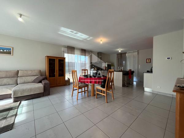 Maison T6 à vendre - 10 KMS EST DE BLOIS - Maison récente de 2014, 4 Chbs, calme et confort