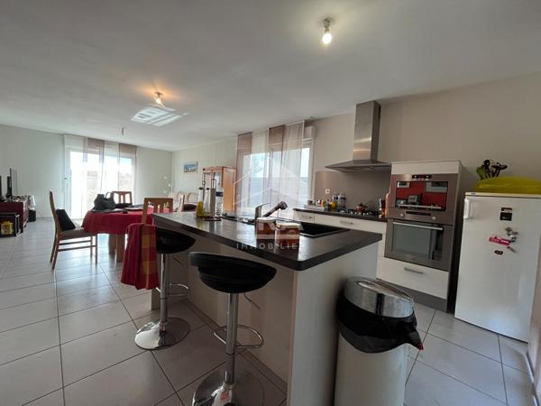 Maison T6 à vendre - 10 KMS EST DE BLOIS - Maison récente de 2014, 4 Chbs, calme et confort