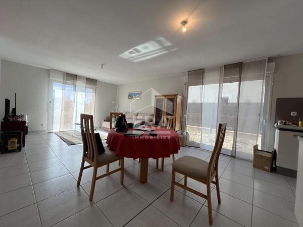 Maison T6 à vendre - 10 KMS EST DE BLOIS - Maison récente de 2014, 4 Chbs, calme et confort