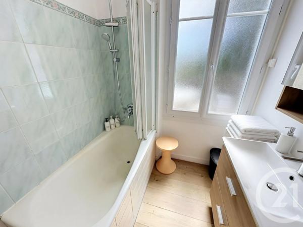 Maison à vendre  4 pièces - 93,78 m 2   TRELISSAC  - 24