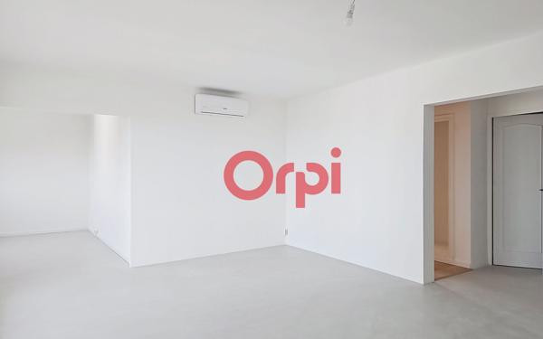 Appartement à vendre    3 pièces • 64 m2 La Seyne-sur-Mer