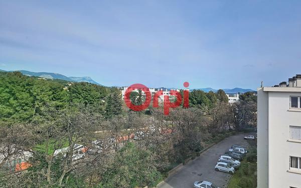 Appartement à vendre    3 pièces • 64 m2 La Seyne-sur-Mer