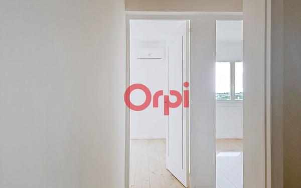 Appartement à vendre    3 pièces • 64 m2 La Seyne-sur-Mer