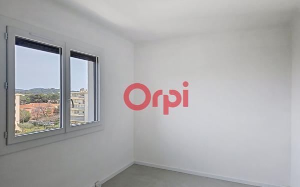 Appartement à vendre    3 pièces • 64 m2 La Seyne-sur-Mer