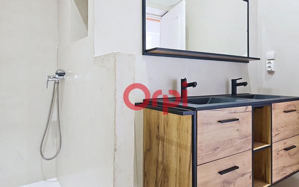 Appartement à vendre    3 pièces • 64 m2 La Seyne-sur-Mer