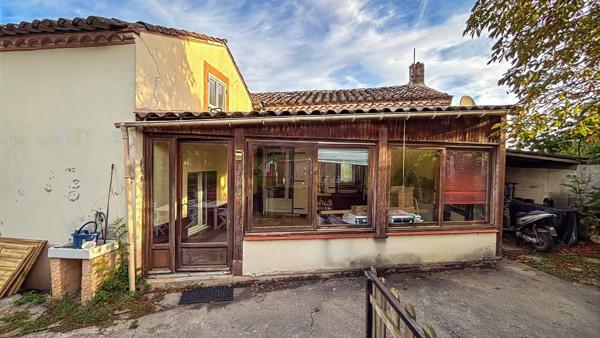 Maison T4 90 m² + véranda 28 m² sur jardin 670 m²