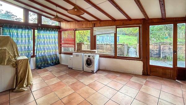 Maison T4 90 m² + véranda 28 m² sur jardin 670 m²
