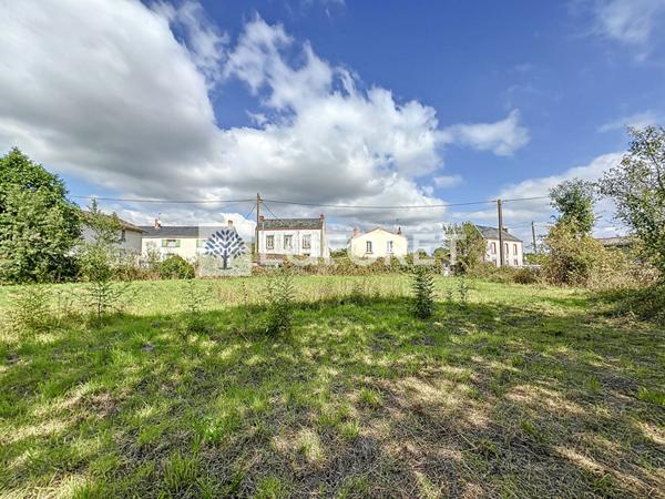 Achat terrain Bressuire - 1945 m² - 24 640 €
