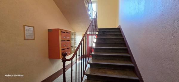 Immeuble à vendre 14 pièces de 215 m²