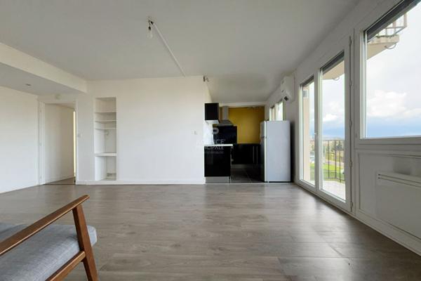Appartement Poissy 4 pièce(s) 63.48 m2

Loyer €1 080.00/mois charges comprises **

- Ref : 8244