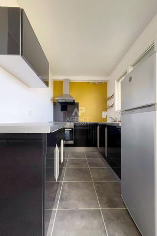 Appartement Poissy 4 pièce(s) 63.48 m2

Loyer €1 080.00/mois charges comprises **

- Ref : 8244