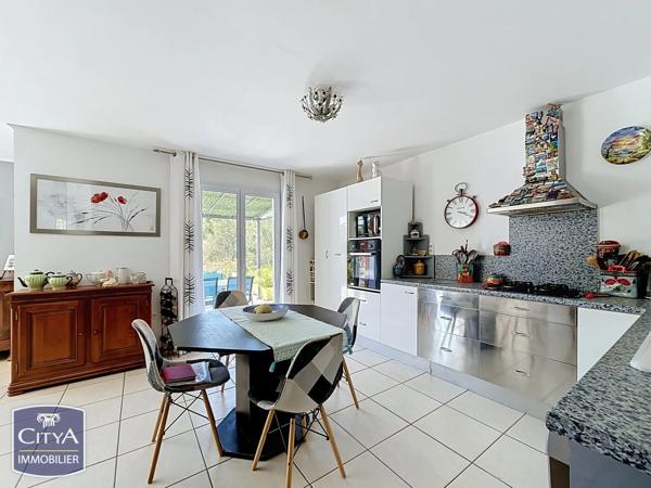Maison à vendre 5 pièces 152m² Nîmes (30000)