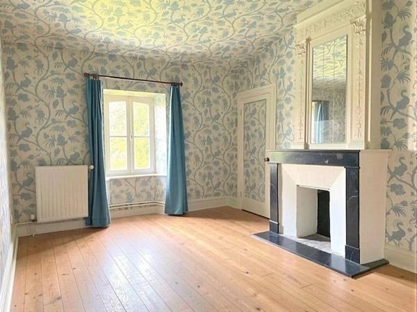 Maison de Maître 1860 - 371 m² - 6 chambres - Domaine avec dépendances - Proche Surgères & Aigrefeuille