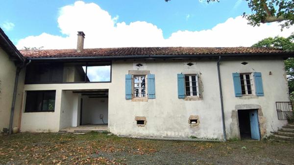 Maison à vendre    7 pièces •  Pouillon