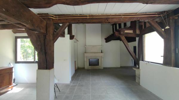 Maison à vendre    7 pièces •  Pouillon