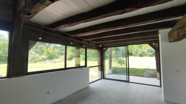 Maison à vendre    7 pièces •  Pouillon